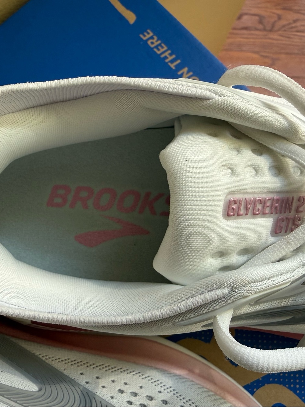 BROOK’S Women’s Glycerin GTS 23 Running Shoe, Sz US 10M, NWT - Picture 7 of 10